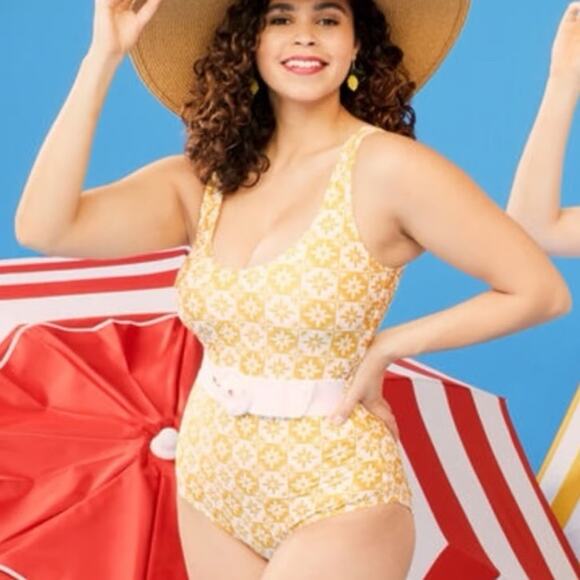 NWOT Mod Cloth The Haley Women's 2X Floral Batik One-Piece Belted Swimsuit Chic - Picture 1 of 7